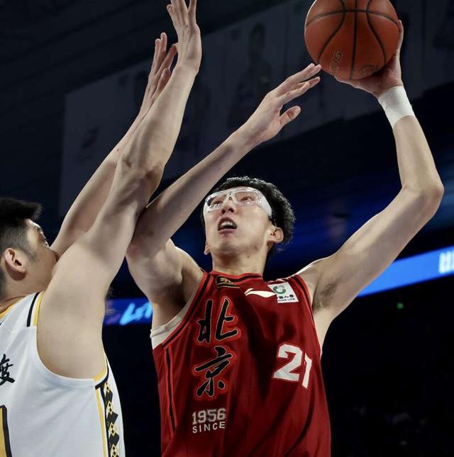 篮球职业联赛中球员实力大比拼